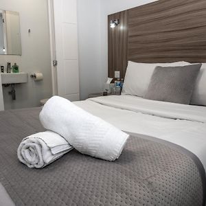Small Double Room No Shower